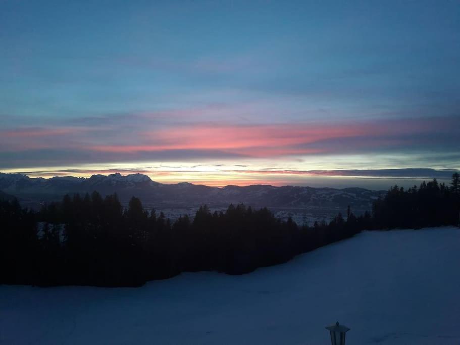 Grosszuegige Ferienwohnung Am Skigebiet Boedele Mit Rheintalblick Dornbirn Esterno foto
